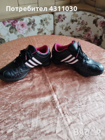 Дамски оригинални обувки за голф adidas 40 ,5, снимка 5 - Маратонки - 53377881