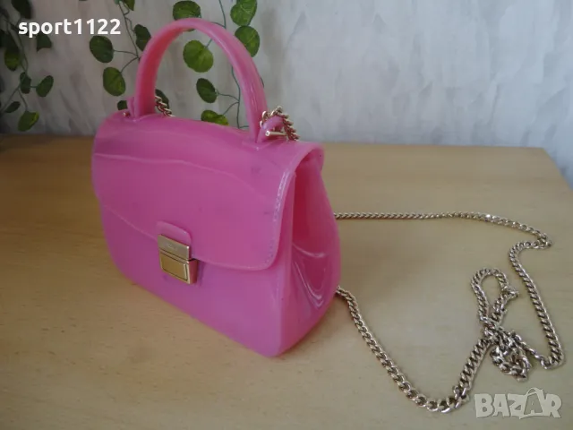 Furla/оригинална силиконова чантичка, снимка 3 - Чанти - 48963746