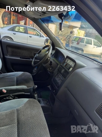 KIA Carens 2001г, снимка 2 - Автомобили и джипове - 52676414