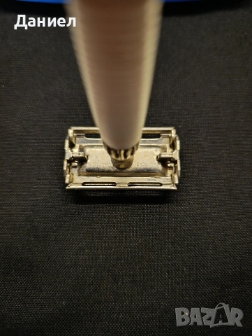 Самобръсначка Gillette , снимка 3 - Антикварни и старинни предмети - 53135133