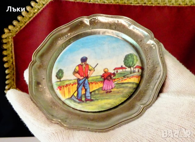 Калаена чиния,пано с картина Сенокос, снимка 3 - Антикварни и старинни предмети - 33267726