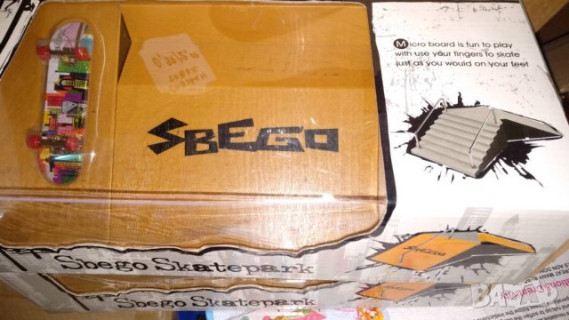Рампа SBEGO с мини скейтборд  /фингър, снимка 11 - Рисуване и оцветяване - 15336584