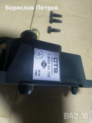 Продавам педал газ Нисан, снимка 4 - Части - 52942029