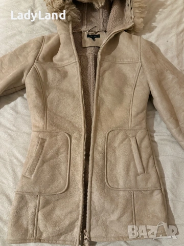 Втален кожух с пухена качулка , снимка 3 - Палта, манта - 53328544