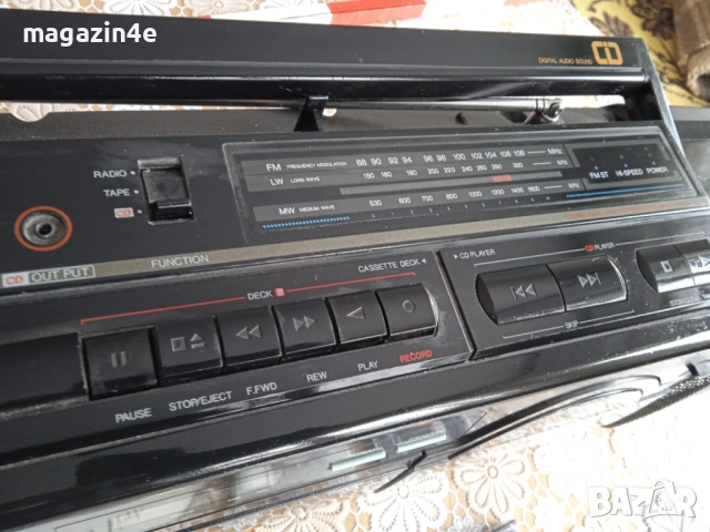 Работещ касетофон с дискове и касети., снимка 3 - Радиокасетофони, транзистори - 53456723
