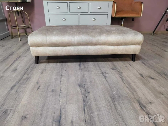 Бежова табуретка от плат тип Честърфийлд, снимка 6 - Дивани и мека мебел - 52010911