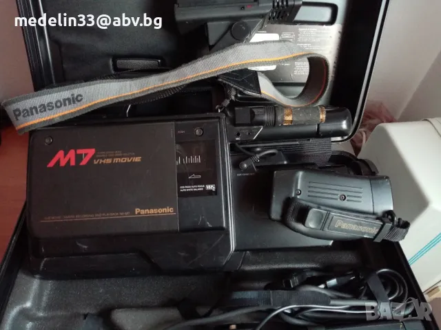 VHS проф.камера PANASONIC NV-M7EG пълен комплект с оригинален куфар, снимка 10 - Камери - 48769877