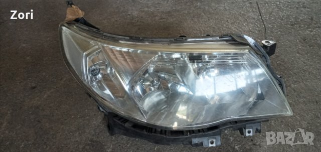 десен фар Субару Форестер Subaru Forester, снимка 1 - Части - 33613426