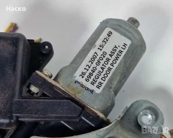 Заден Ляв Стъклоповдигач Стъклоподемним Тойота Корола Версо Toyota Corolla Verso 2004-2009г, снимка 3 - Части - 50677653