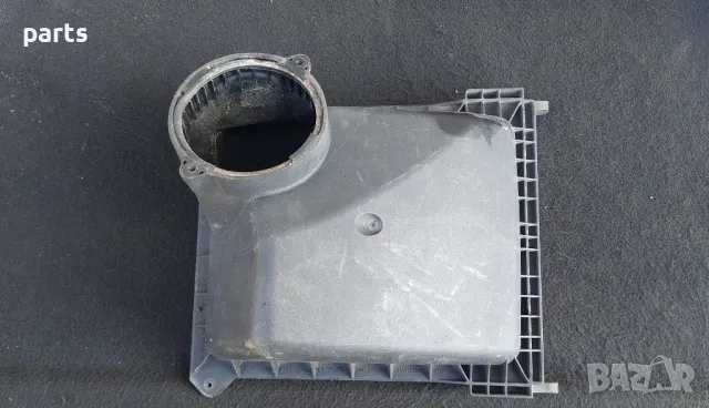 Горна Част Филтърна Кутия 3.0TDI Ауди A4 Б7
- 059133837AF - 059000183A, снимка 2 - Части - 50116562