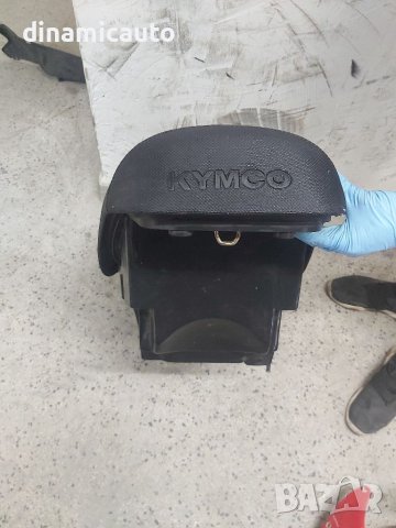 Седалка с кош за Kymco People 250 2003г., снимка 2 - Части - 36898023