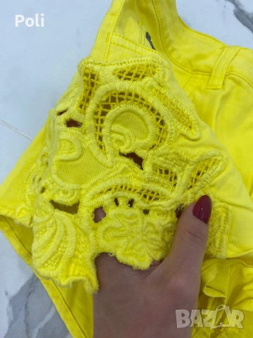 Къси панталонки Guess, снимка 2 - Къси панталони и бермуди - 51458508