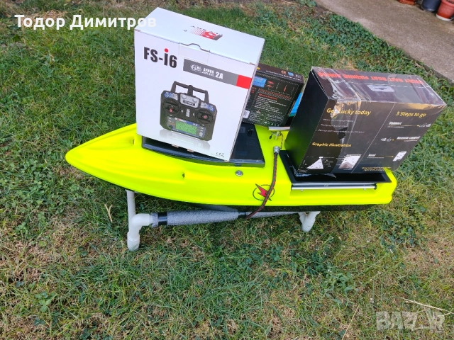 лодка за захранка , снимка 3 - Екипировка - 46336403