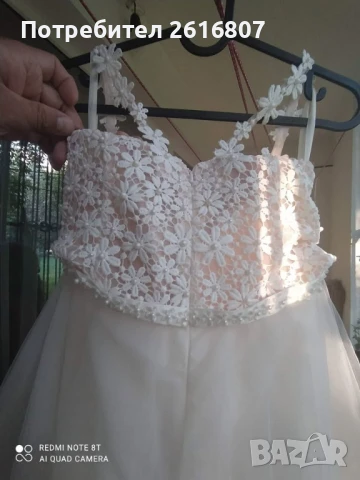 Сватбена рокля бяла с прасковен тюл, снимка 9 - Сватбени рокли - 50777262