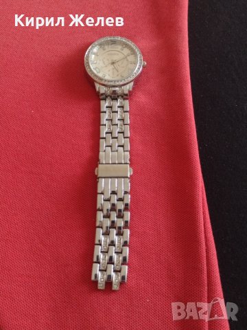 Модерен дизайн дамски часовник GENEVA с кристали много красив 41734, снимка 4 - Дамски - 43787526