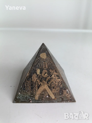 Vintage , бронзови, енергийни пирамиди с египетски мотиви, снимка 9 - Статуетки - 53144685