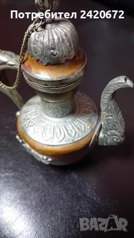колекционерски меден чайник със сребърен обков