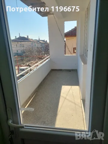 Продавам двуетажна къща с двор, снимка 8 - Къщи - 49961977