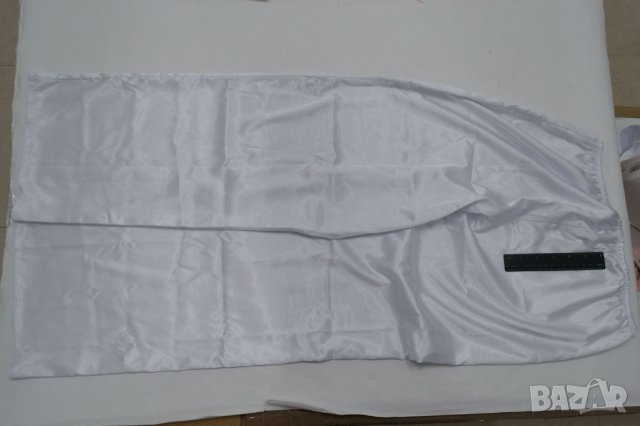 Бял комплект от халат и долнище на пижама марка Dkaren , снимка 8 - Пижами - 32875551