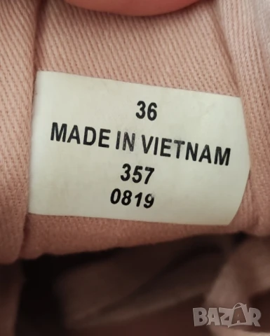 Оригинални маратонки кецове Guess В отлично състояние. 36 номер. С кутията. , снимка 10 - Кецове - 50924749