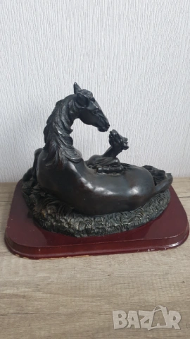 Винтидж скулптура на кон и жребче, снимка 4 - Антикварни и старинни предмети - 53604093