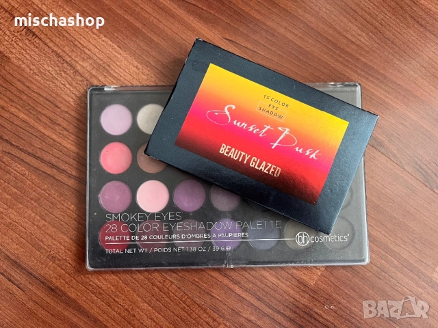 Стари палитри сенки, снимка 2 - Декоративна козметика - 53603687