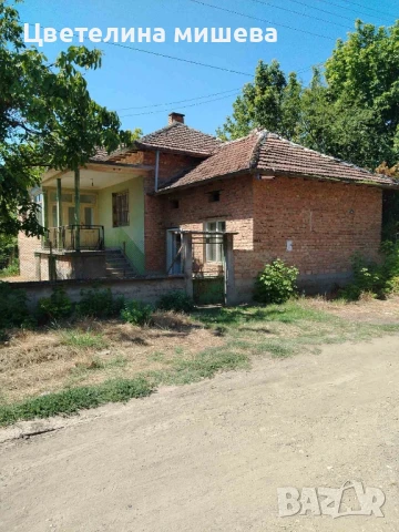 Къща в село Брест 