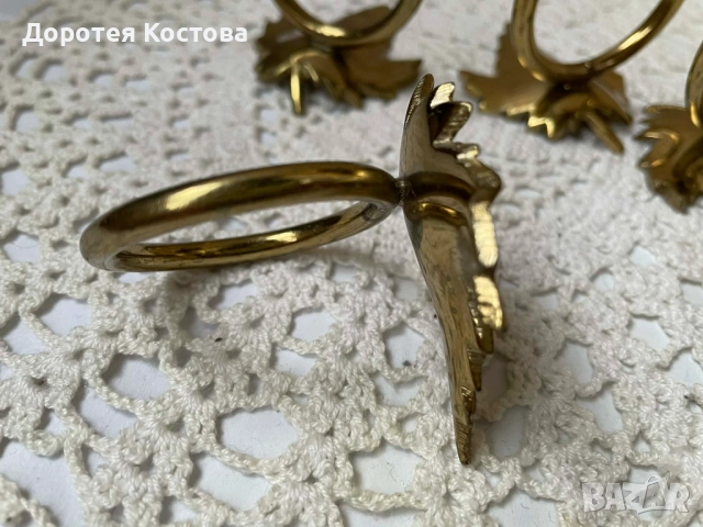 Красиви месингови пръстени за текстилни салфетки от Англия във формата на листа, 4 бр, снимка 8 - Аксесоари за кухня - 52666481