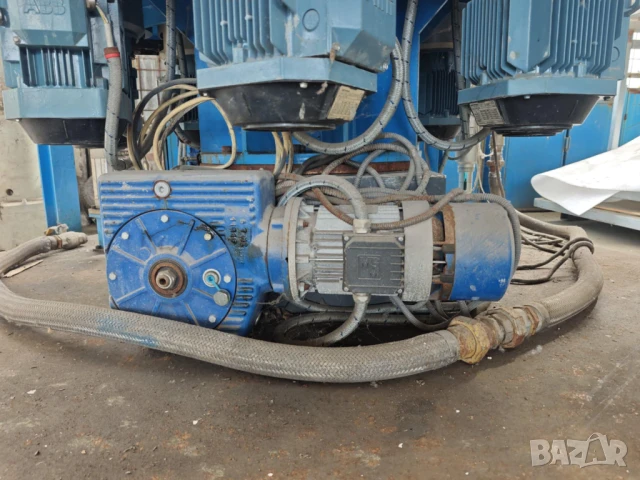 машина за части, снимка 3 - Резервни части за машини - 50674634