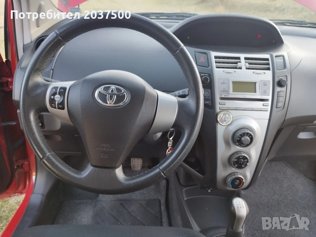 Toyota Yaris, снимка 9 - Автомобили и джипове - 52181615
