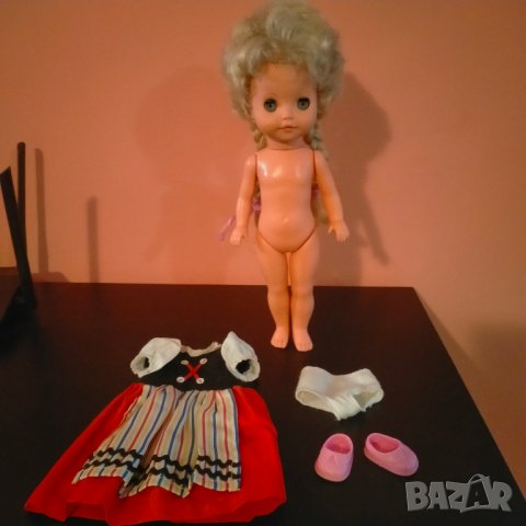Колекционерска кукла народна носия ретро 32 см, снимка 11 - Колекции - 44106485
