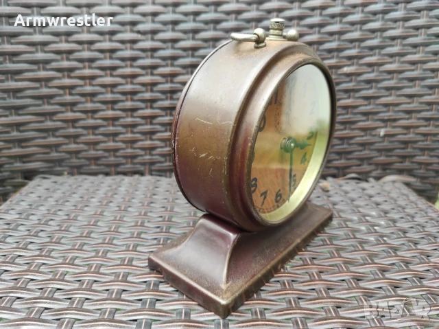 Немски Часовник Будилник Обслужен, снимка 2 - Антикварни и старинни предмети - 51267601