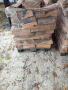 Сухи иглолистни дърва на палета