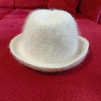 Дамска елегантна шапка, снимка 3 - Шапки - 35598294