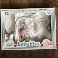Страхотно комплектче от 5 части за новородено, снимка 4 - Комплекти за бебе - 29064774