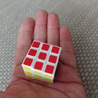 миниатюрно кубче на Рубик от Холандия, снимка 2 - Други игри - 39083267