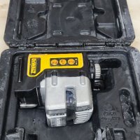 Лазерен нивелир DeWalt DW089, снимка 3 - Индустриална техника - 39606567