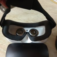 виртуалните очила Samsung Gear VR, снимка 3 - 3D VR очила за смартфон - 43092472
