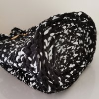  Плетена Черно-бяла чанта, снимка 5 - Чанти - 32941123