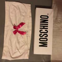 Дамско бюстие Moschino  бяло, снимка 1 - Корсети, бюстиета, топове - 27596302