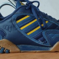 Adidas. Футболни обувки, стоножки. 38 2/3, снимка 1 - Футбол - 39370090