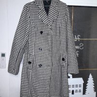 Красиво палто , снимка 1 - Палта, манта - 38054178