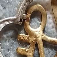 Златна висулка 10 кр с диамантчета., снимка 1 - Колиета, медальони, синджири - 43414155
