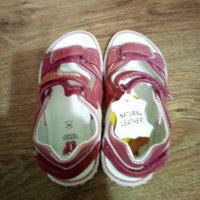 Продавам сандалки за момиче изцяло от естествена кожа, снимка 1 - Детски сандали и чехли - 28790411