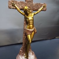 Статуетка Христос на кръста - полирезин от висок клас, снимка 1 - Статуетки - 43212895