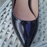 черни обувки, снимка 2 - Дамски обувки на ток - 32689271