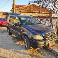 Mercedes-Benz M-класа (W163) ML 270 CDI (163 кс)НА ЧАСТИ, снимка 1 - Автомобили и джипове - 35573604