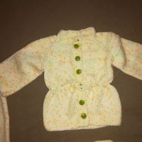 Ръчно плетени жилетки и панталон за , снимка 2 - Жилетки и елечета за бебе - 38022977