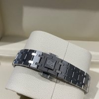 Дамски часовник Audemars Piguet, снимка 2 - Дамски - 43975778