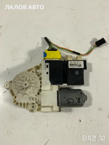 Предно дясно моторче стъклоповдигач Ситроен Ц5 Predno dqsno motorche Citroen C5 985172-100, снимка 1